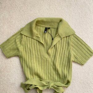 Short Sleeved Crop Top